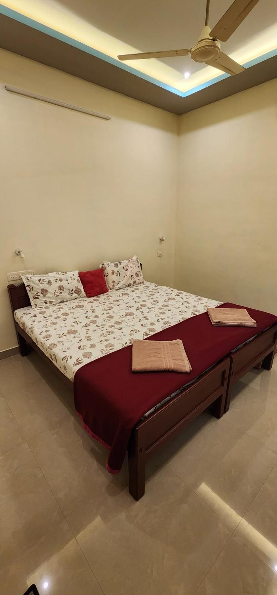 Punerjeni Homes Alappuzha Экстерьер фото